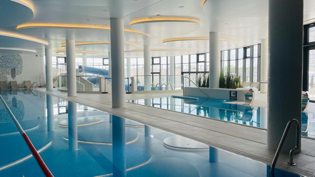 Polanki Aqua Apartamenty Nielimitowany Dostep Do Basenow Parking Free Kolobrzeg Dış mekan fotoğraf